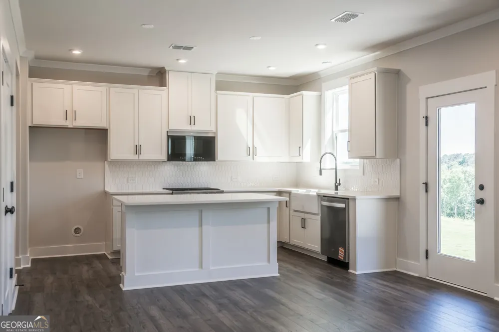 324 William Gossett DR Canton, GA 30114