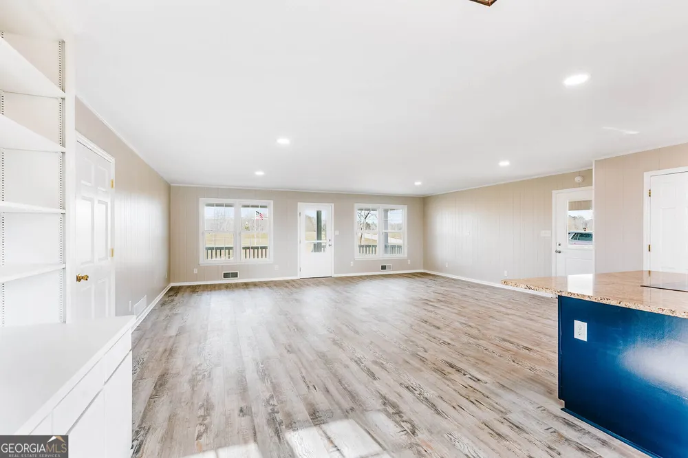 674 Yancey RD Arnoldsville, GA 30619