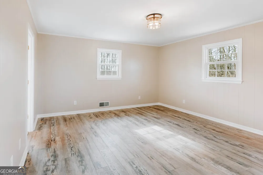 674 Yancey RD Arnoldsville, GA 30619