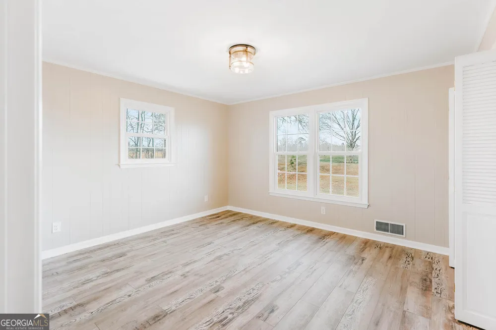 674 Yancey RD Arnoldsville, GA 30619