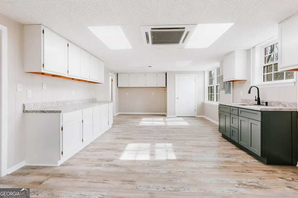 674 Yancey RD Arnoldsville, GA 30619