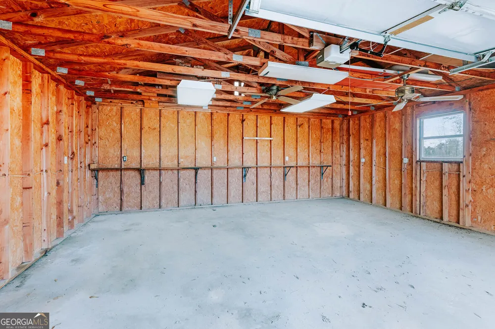 674 Yancey RD Arnoldsville, GA 30619