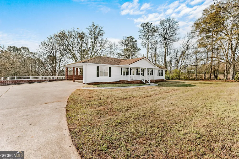 674 Yancey RD Arnoldsville, GA 30619