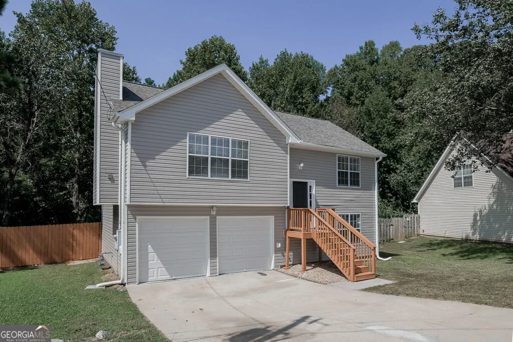 4333 Ward Bluff CT Ellenwood, GA 30294