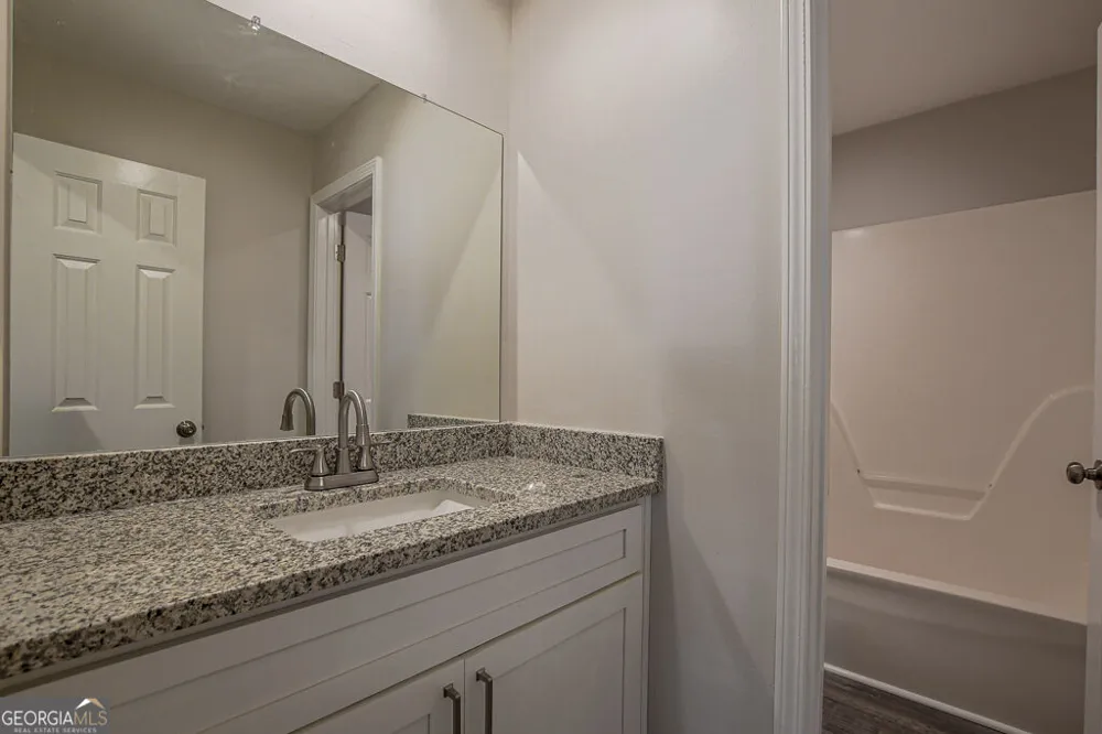 4333 Ward Bluff CT Ellenwood, GA 30294