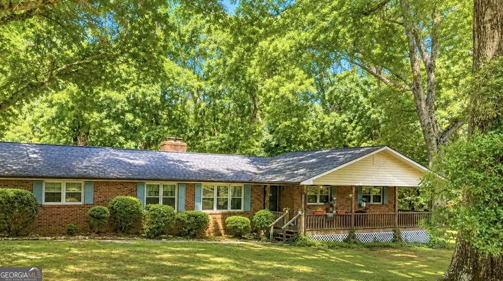 3931 Green DR Gainesville, GA 30506