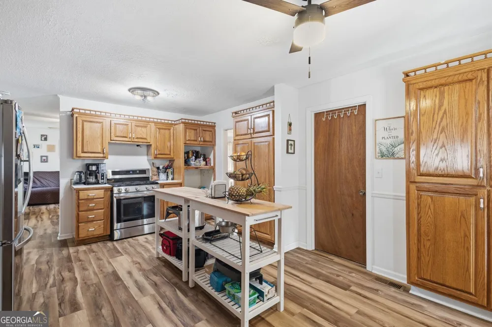 3931 Green DR Gainesville, GA 30506