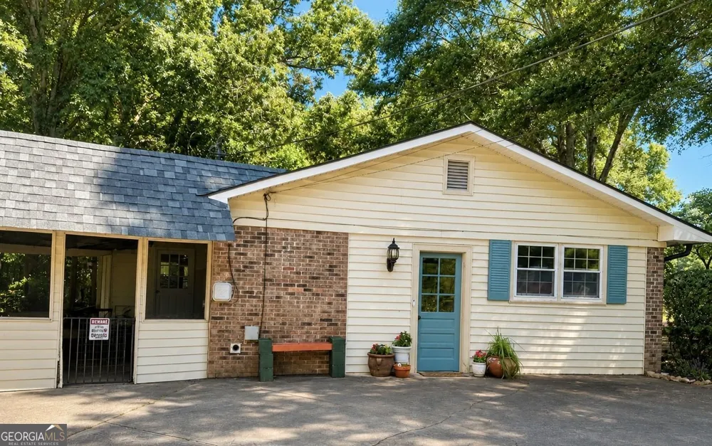 3931 Green DR Gainesville, GA 30506