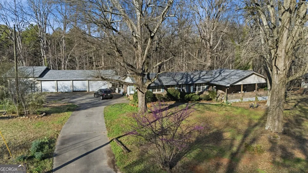 3931 Green DR Gainesville, GA 30506