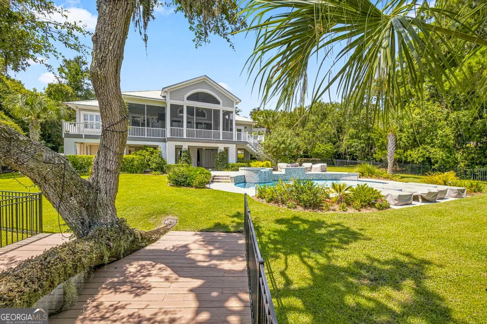 507 Palm Harbor RD St. Simons, GA 31522