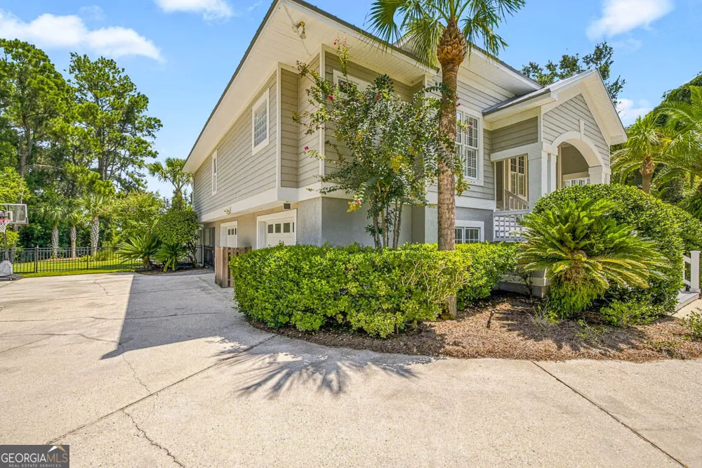 507 Palm Harbor RD St. Simons, GA 31522
