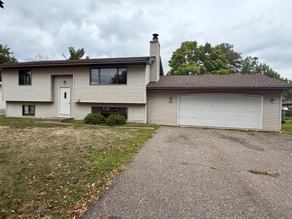 1612 69th Avenue Brooklyn Center, MN 55430