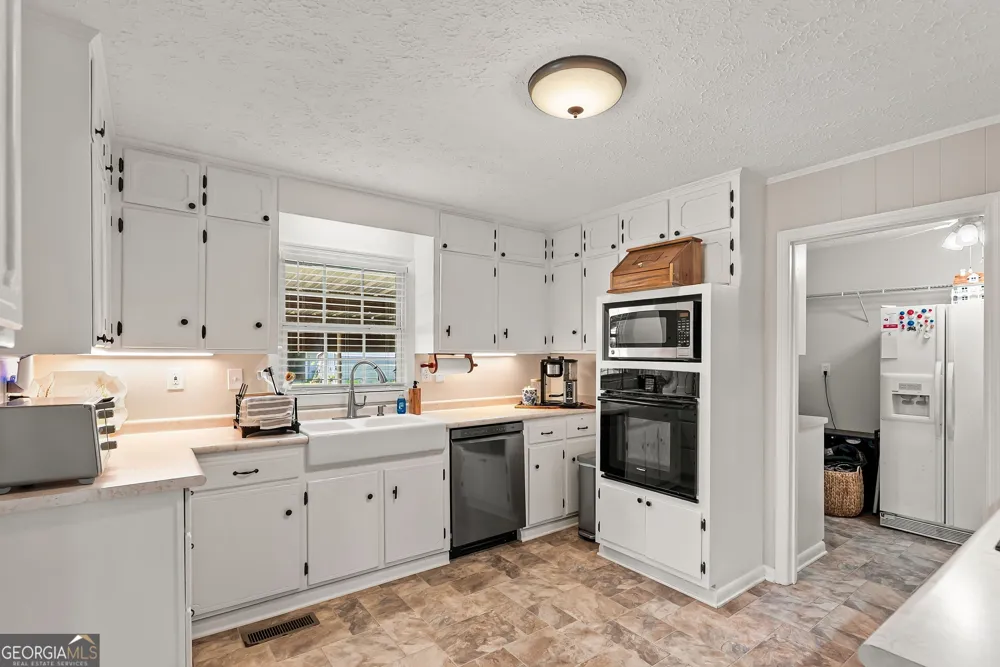 1069 Funston Sigsbee RD Moultrie, GA 31768