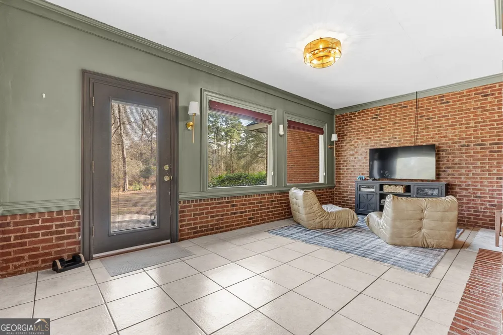1133 Creekside DR Eastman, GA 31023