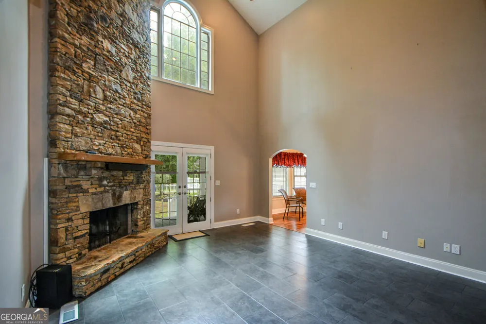 3426 Clarks Bridge RD Gainesville, GA 30506