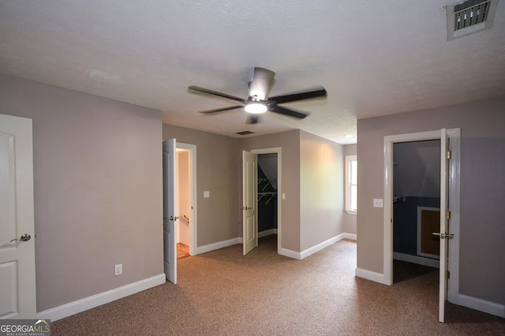 3426 Clarks Bridge RD Gainesville, GA 30506
