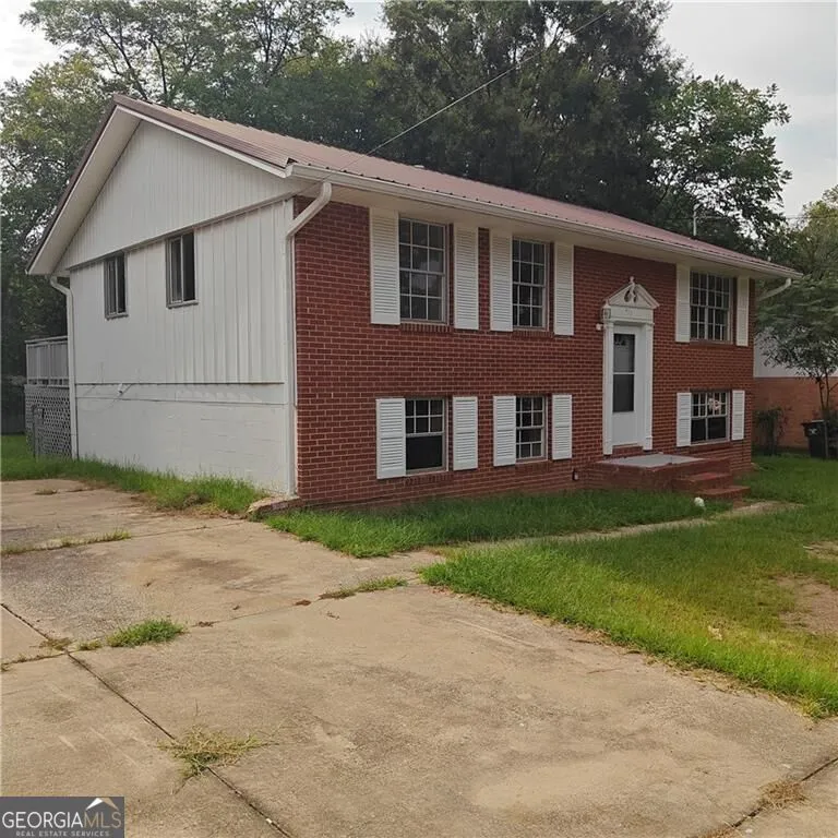 423 Alabama AVE Warner Robins, GA 31093