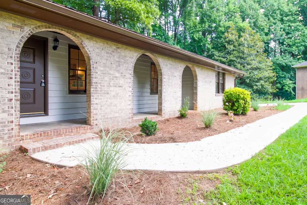 1191 Arrowhead RD Watkinsville, GA 30677