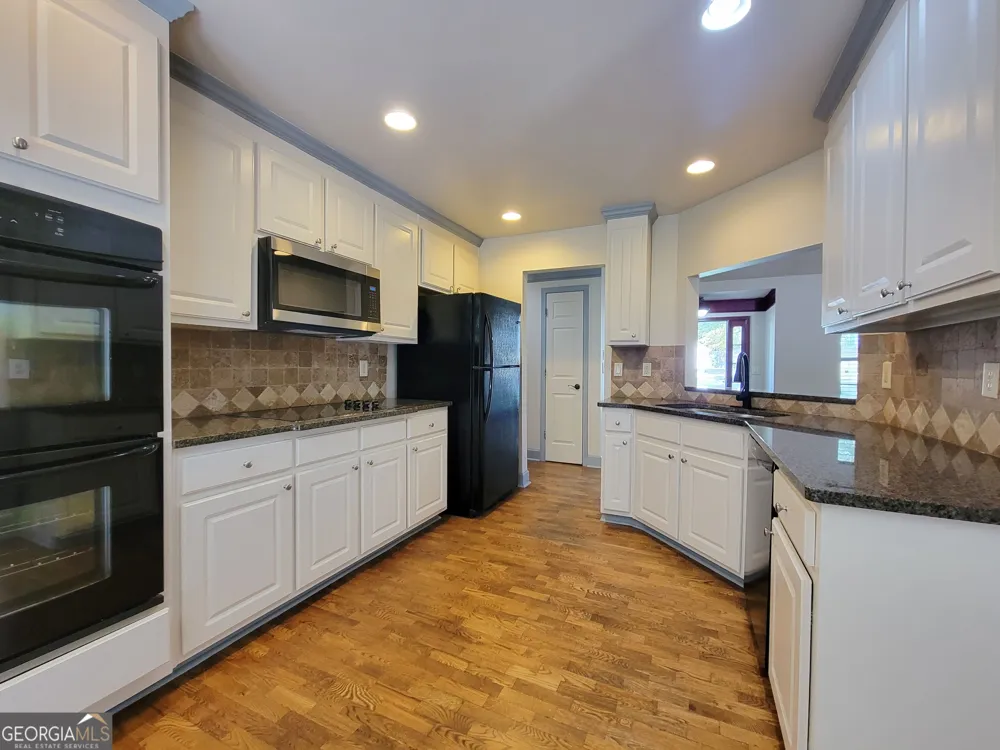516 Oxford RDG Winder, GA 30680