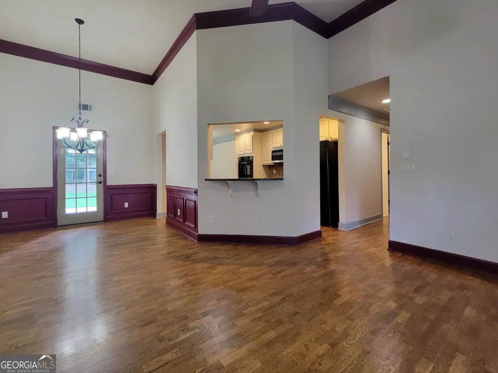 516 Oxford RDG Winder, GA 30680
