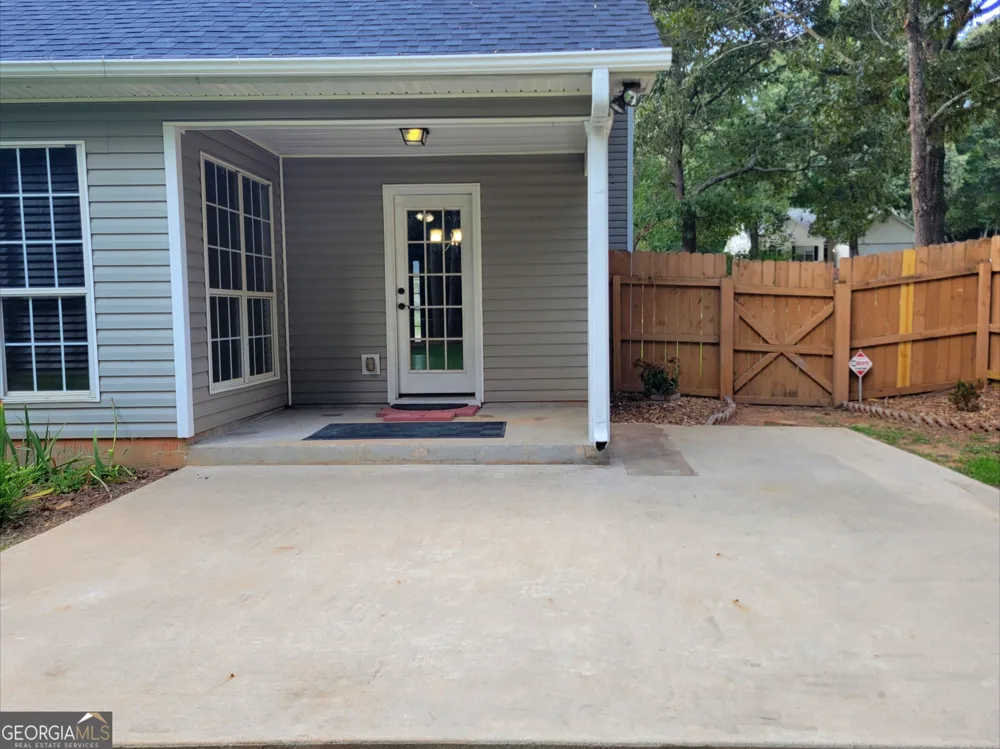516 Oxford RDG Winder, GA 30680