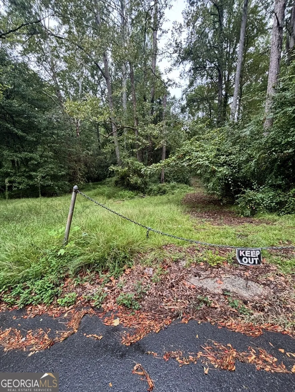 8 N Poplar ST Fairburn, GA 30213