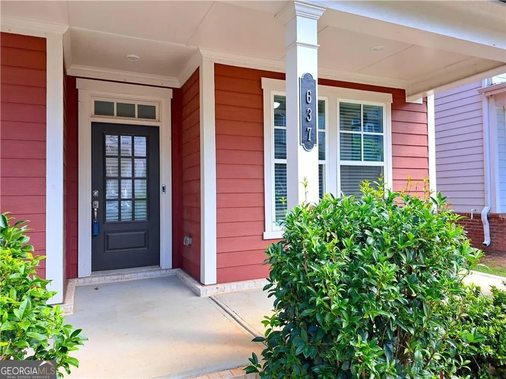 637 Stan Hope LN Suwanee, GA 30024