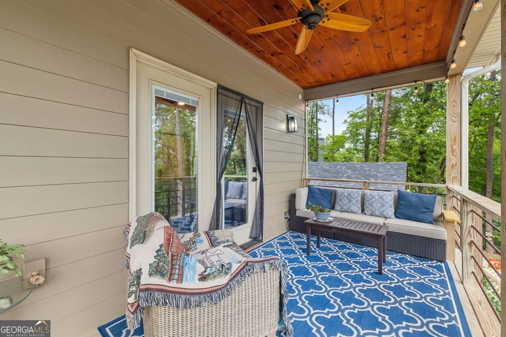 33 Jim McCrackin RD Clayton, GA 30525