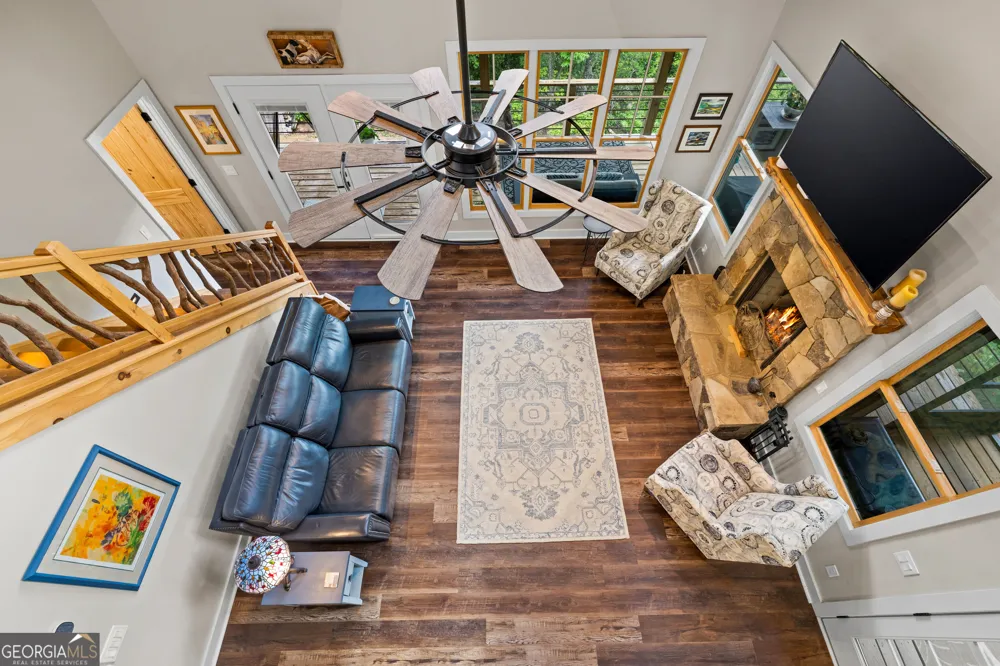33 Jim McCrackin RD Clayton, GA 30525