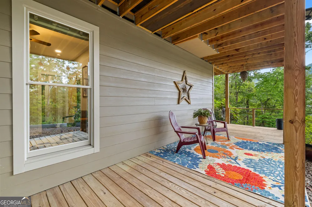 33 Jim McCrackin RD Clayton, GA 30525