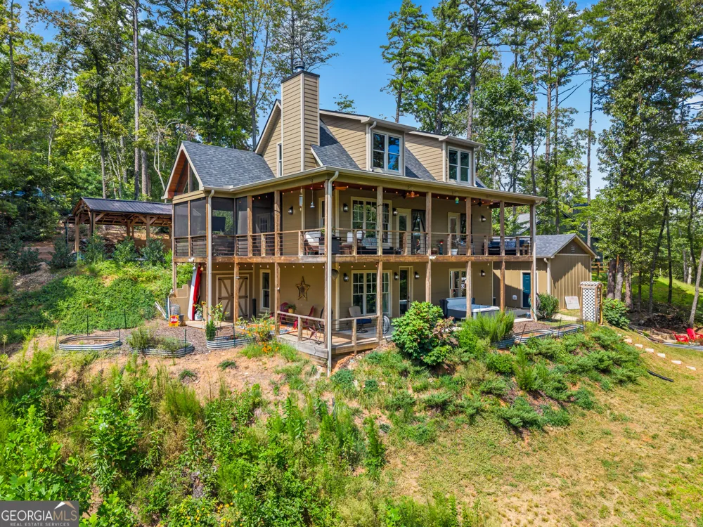 33 Jim McCrackin RD Clayton, GA 30525