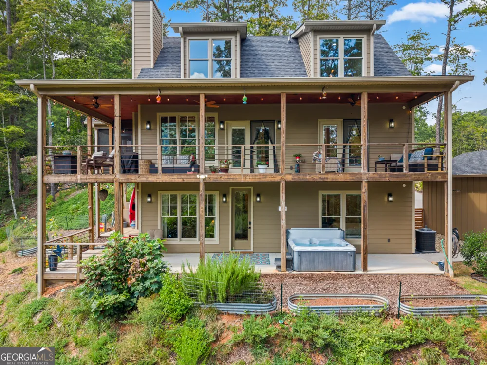 33 Jim McCrackin RD Clayton, GA 30525