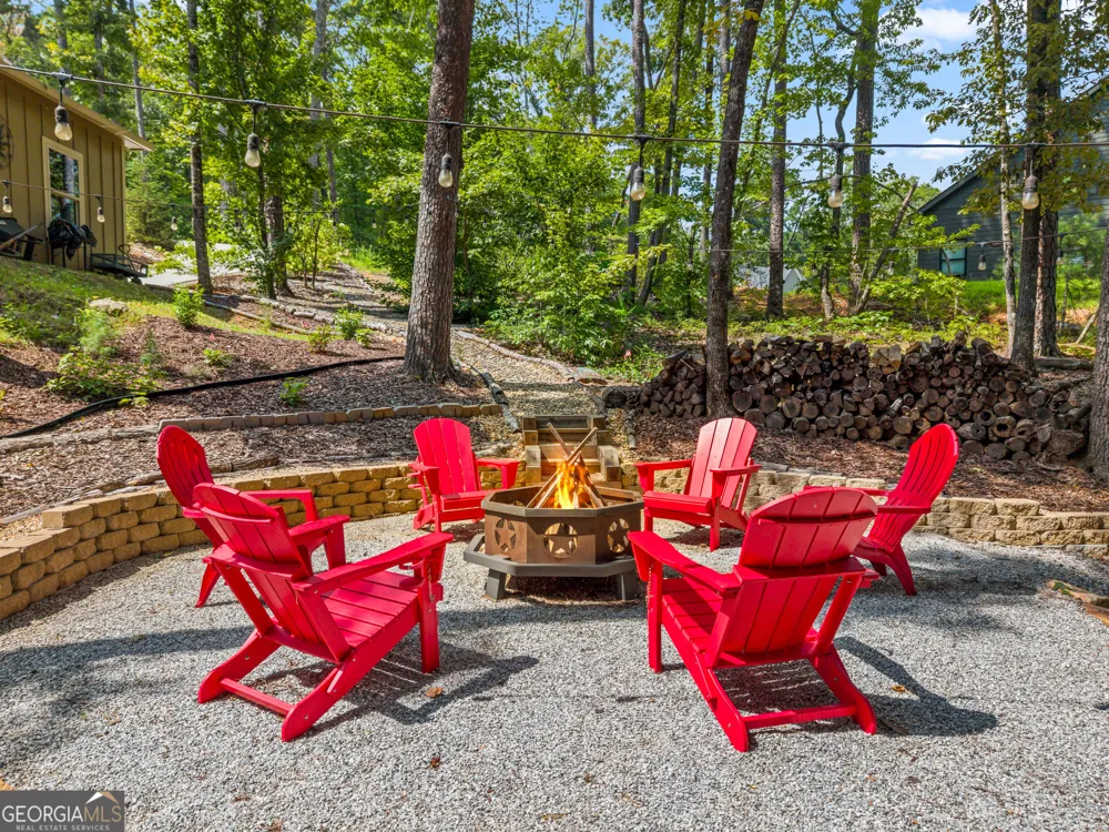 33 Jim McCrackin RD Clayton, GA 30525