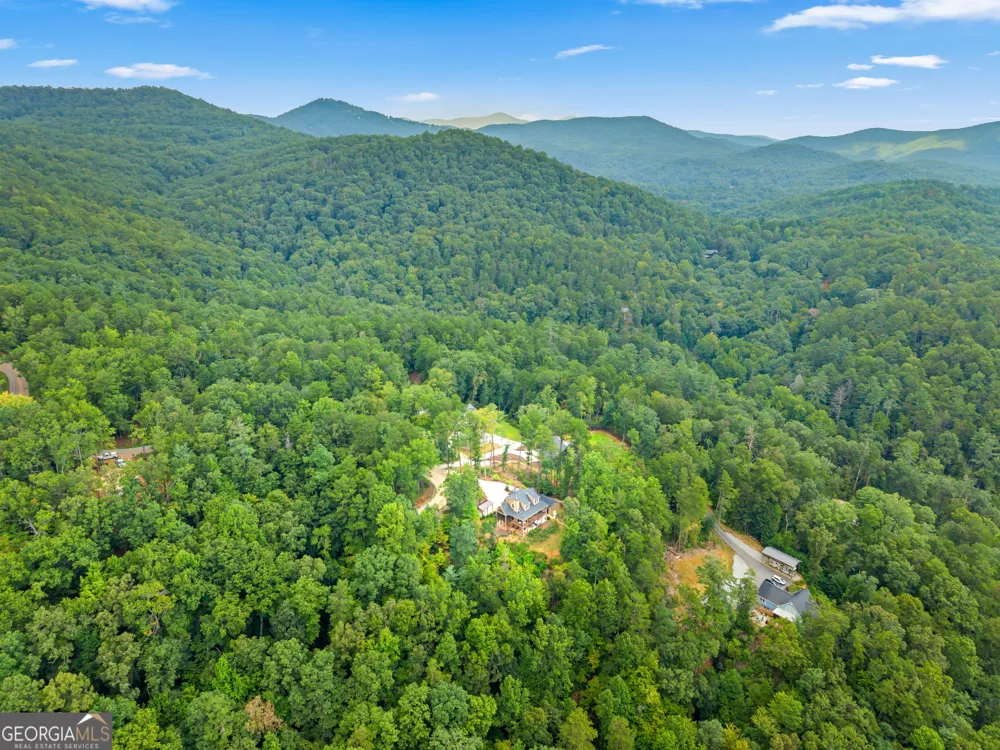 33 Jim McCrackin RD Clayton, GA 30525