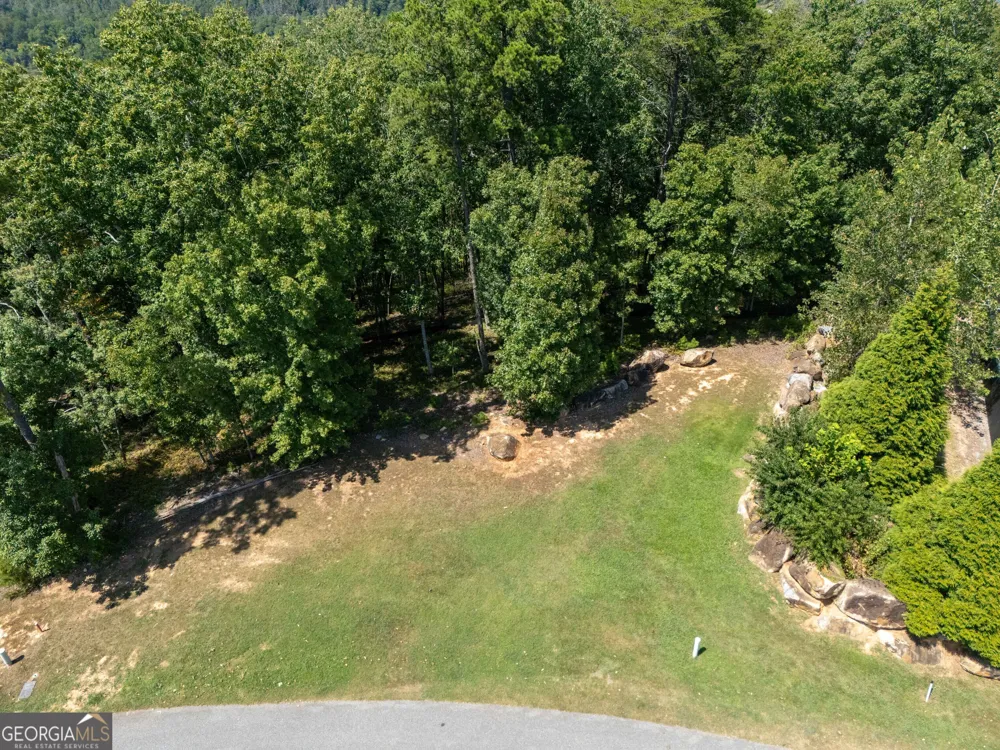 104 Somerset LN Cartersville, GA 30121