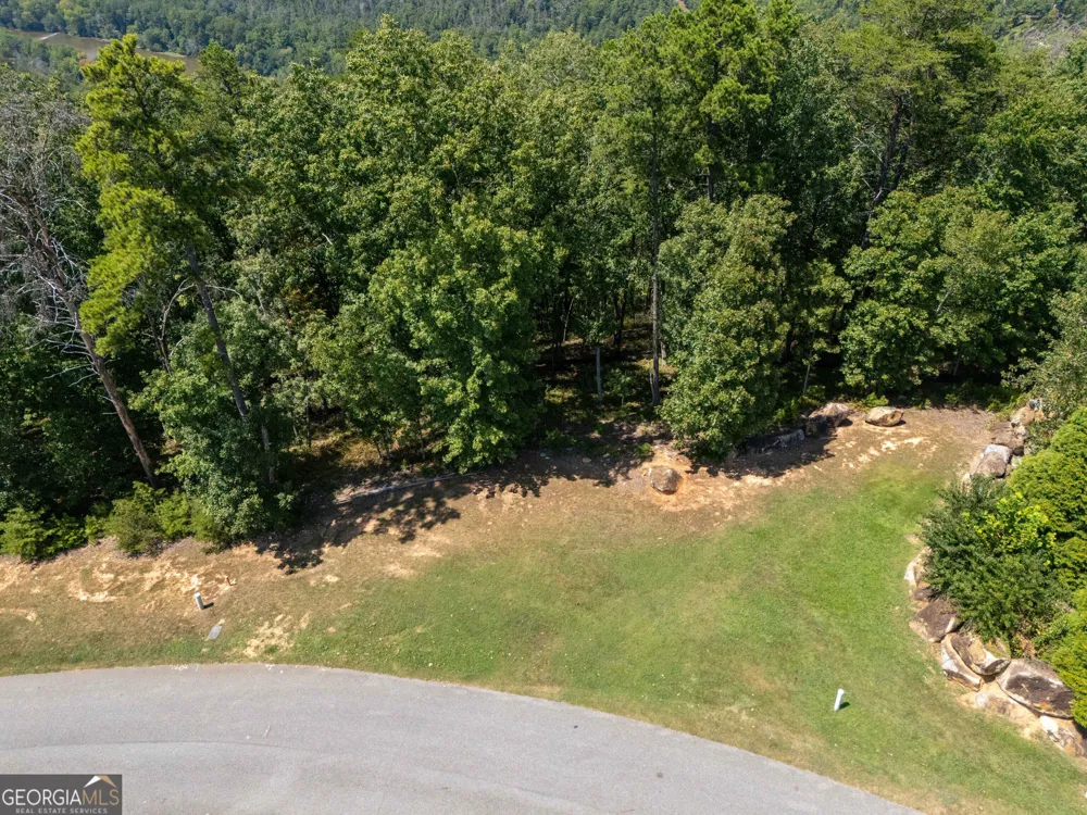104 Somerset LN Cartersville, GA 30121