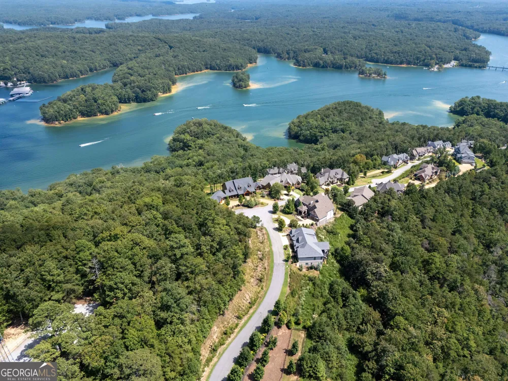 104 Somerset LN Cartersville, GA 30121