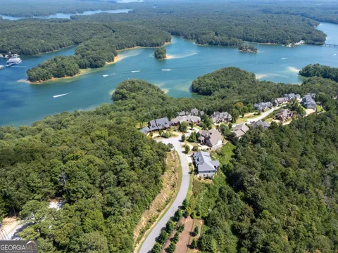 104 Somerset LN