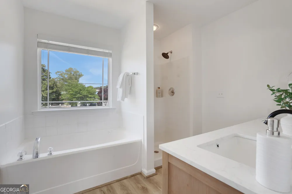 3552 Clear Creek XING NW Kennesaw, GA 30144