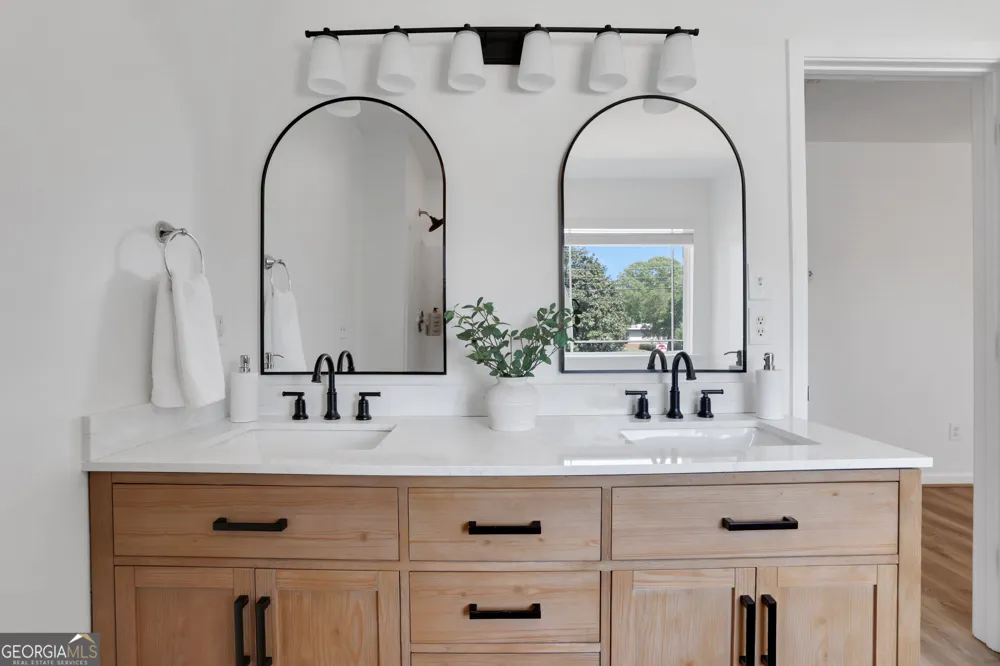 3552 Clear Creek XING NW Kennesaw, GA 30144