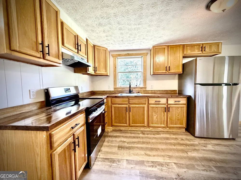 107 W Norris ST Adrian, GA 31002