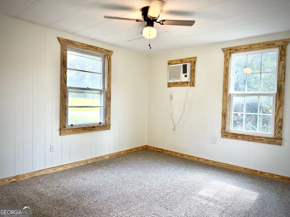 107 W Norris ST Adrian, GA 31002