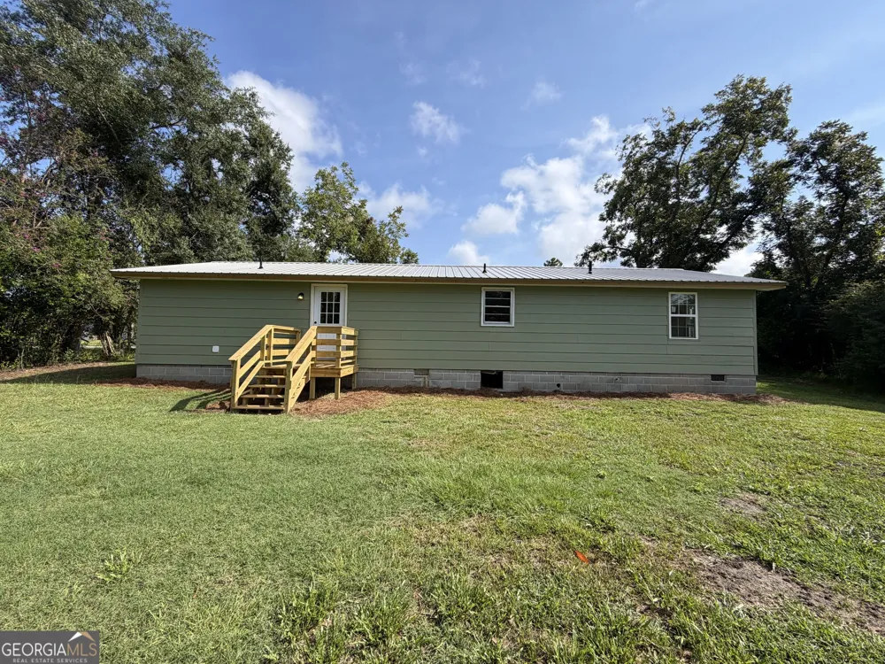 107 W Norris ST Adrian, GA 31002