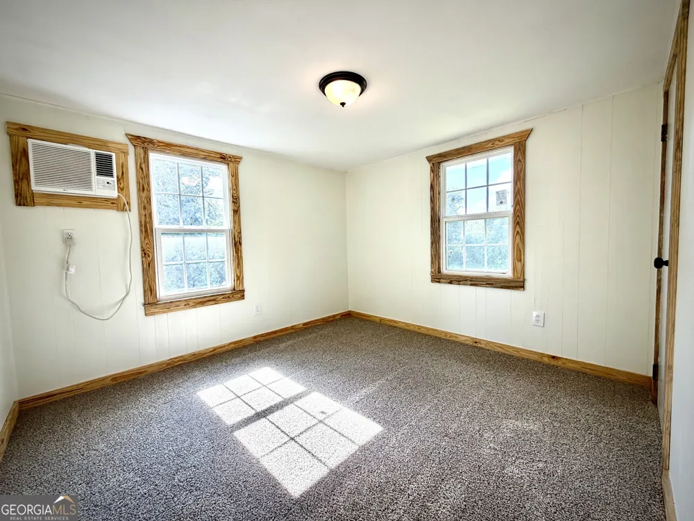 107 W Norris ST Adrian, GA 31002