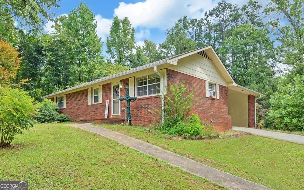 275 Sherwood ST Toccoa, GA 30577