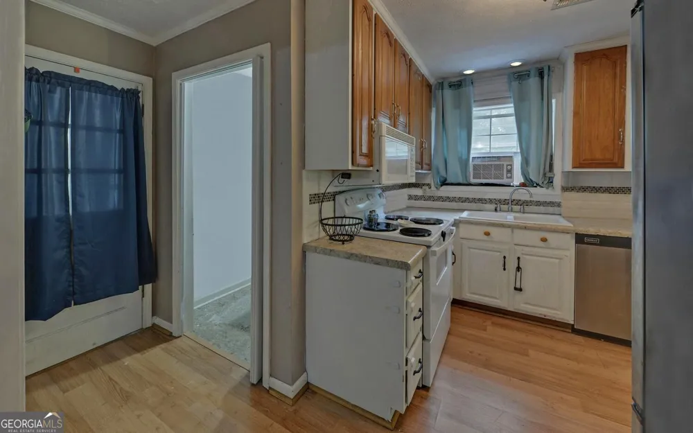 275 Sherwood ST Toccoa, GA 30577