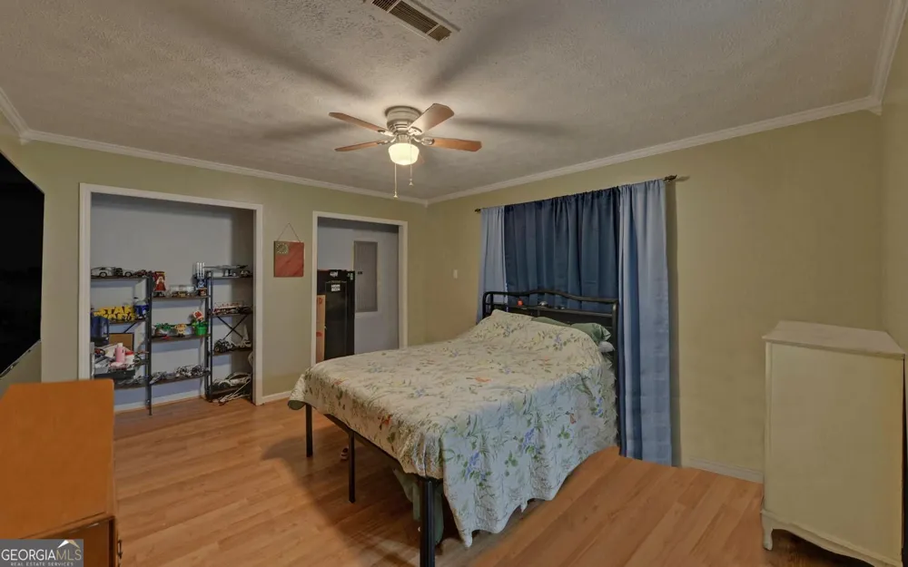 275 Sherwood ST Toccoa, GA 30577