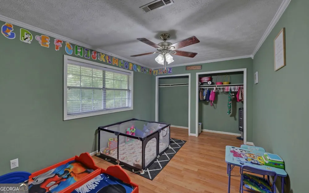 275 Sherwood ST Toccoa, GA 30577