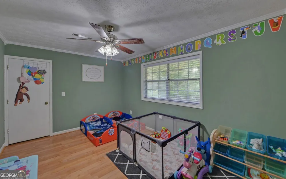 275 Sherwood ST Toccoa, GA 30577