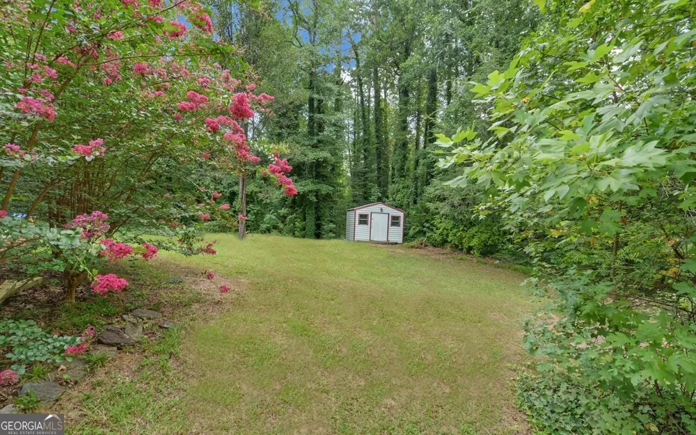 275 Sherwood ST Toccoa, GA 30577